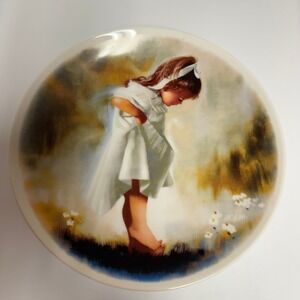 Donald Zolan Sabina in the Grass‎ Collector Plate Viletta Fine China 1979